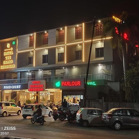 Hotel The Grand Khodiyar Visnagar Extérieur photo