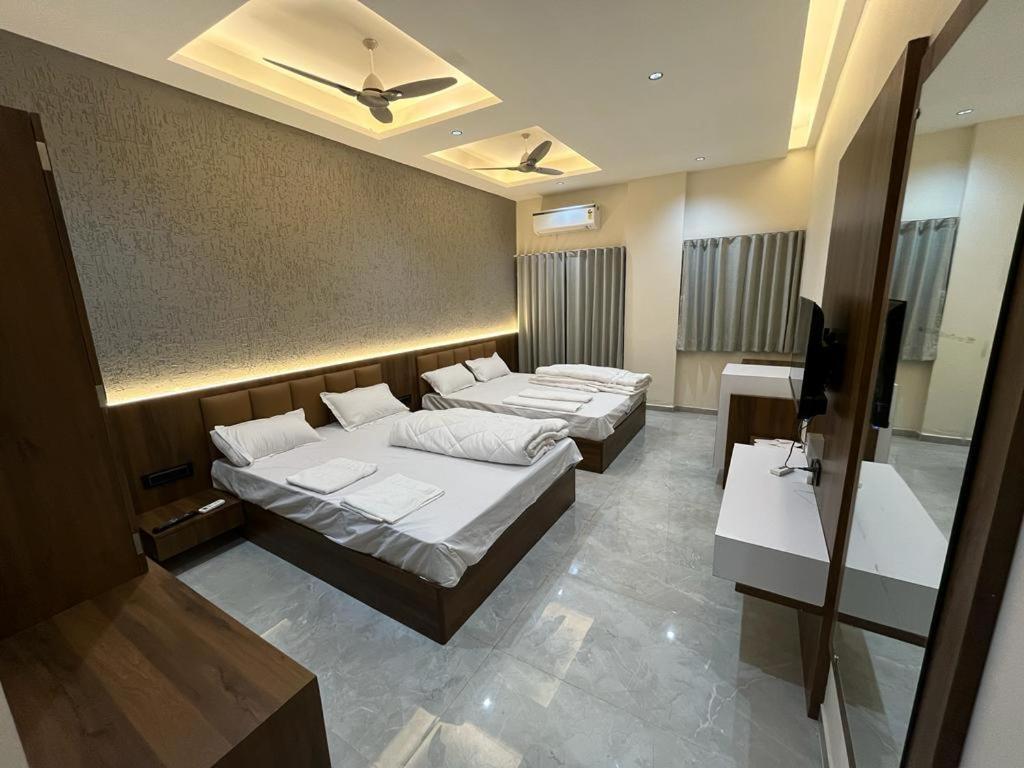 Hotel The Grand Khodiyar Visnagar Extérieur photo
