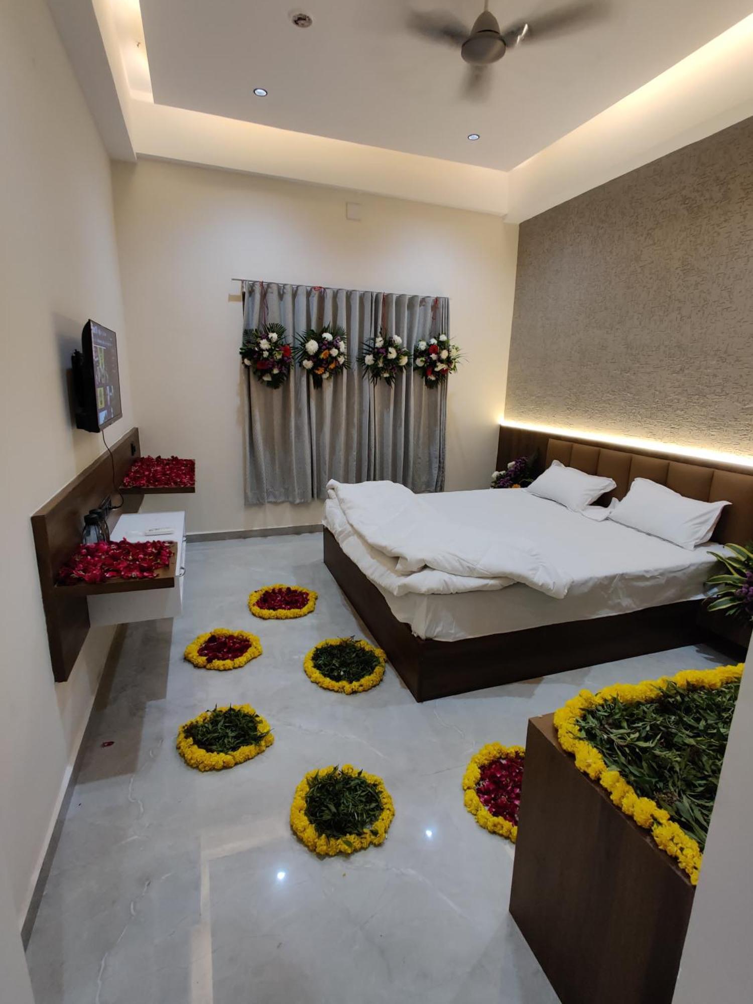 Hotel The Grand Khodiyar Visnagar Extérieur photo